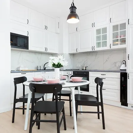 Nowoczesne Studio Z Balkonem, Blisko Centrum By Noclegi Renters * グダニスク