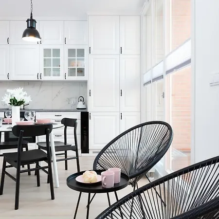 Rajska 8 - Glowne By Renters Apartment *