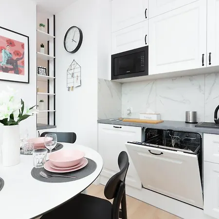 Nowoczesne Studio Z Balkonem, Blisko Centrum By Noclegi Renters *