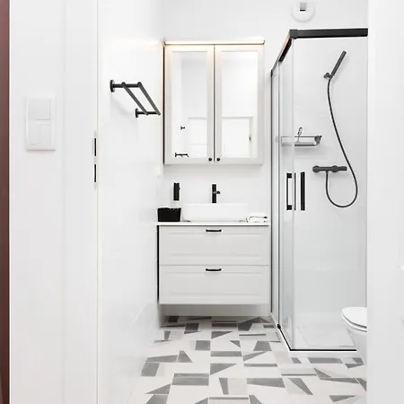 Nowoczesne Studio Z Balkonem, Blisko Centrum By Noclegi Renters *