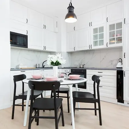 Apartmán Nowoczesne Z Balkonem, Blisko Centrum By Renters *